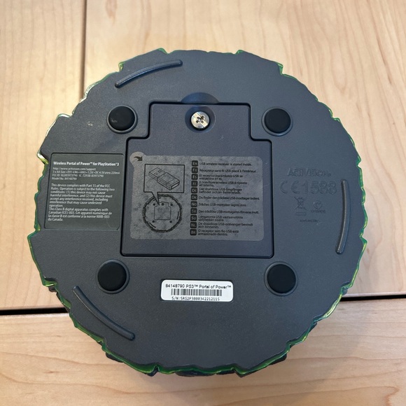 Skylanders Giants Portal of Power for PlayStation PS 3 wireless working - Picture 4 of 6